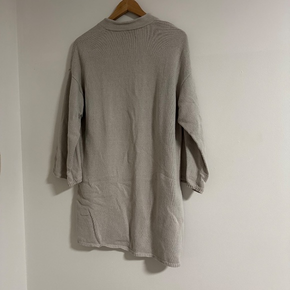 Wilfred Aritzia | Cream | Drop Shoulder Cardigan | Medium - Picture 3 of 9